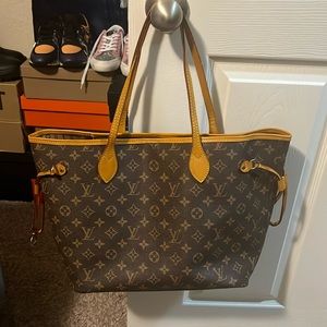 Large bag (Not Authentic)